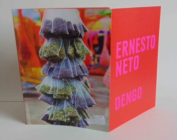 Front and back book cover of Ernesto Neto: Dengo