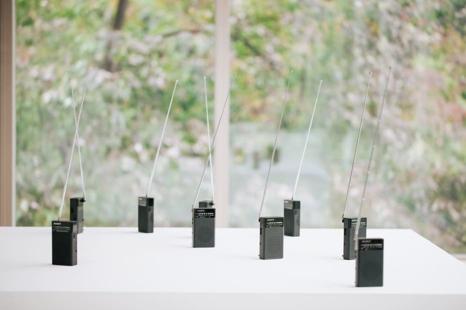 Untitled (9 Receivers), 2021